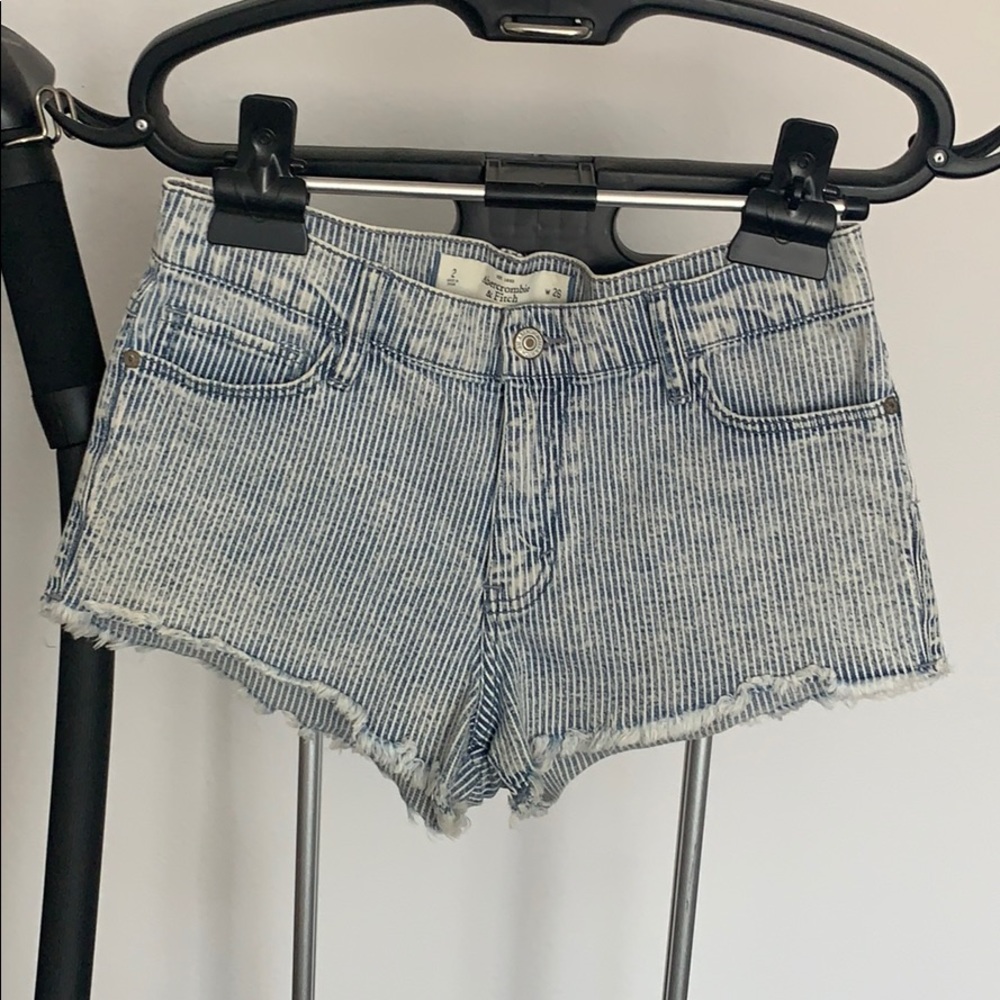 Abercrombie n Fitch short